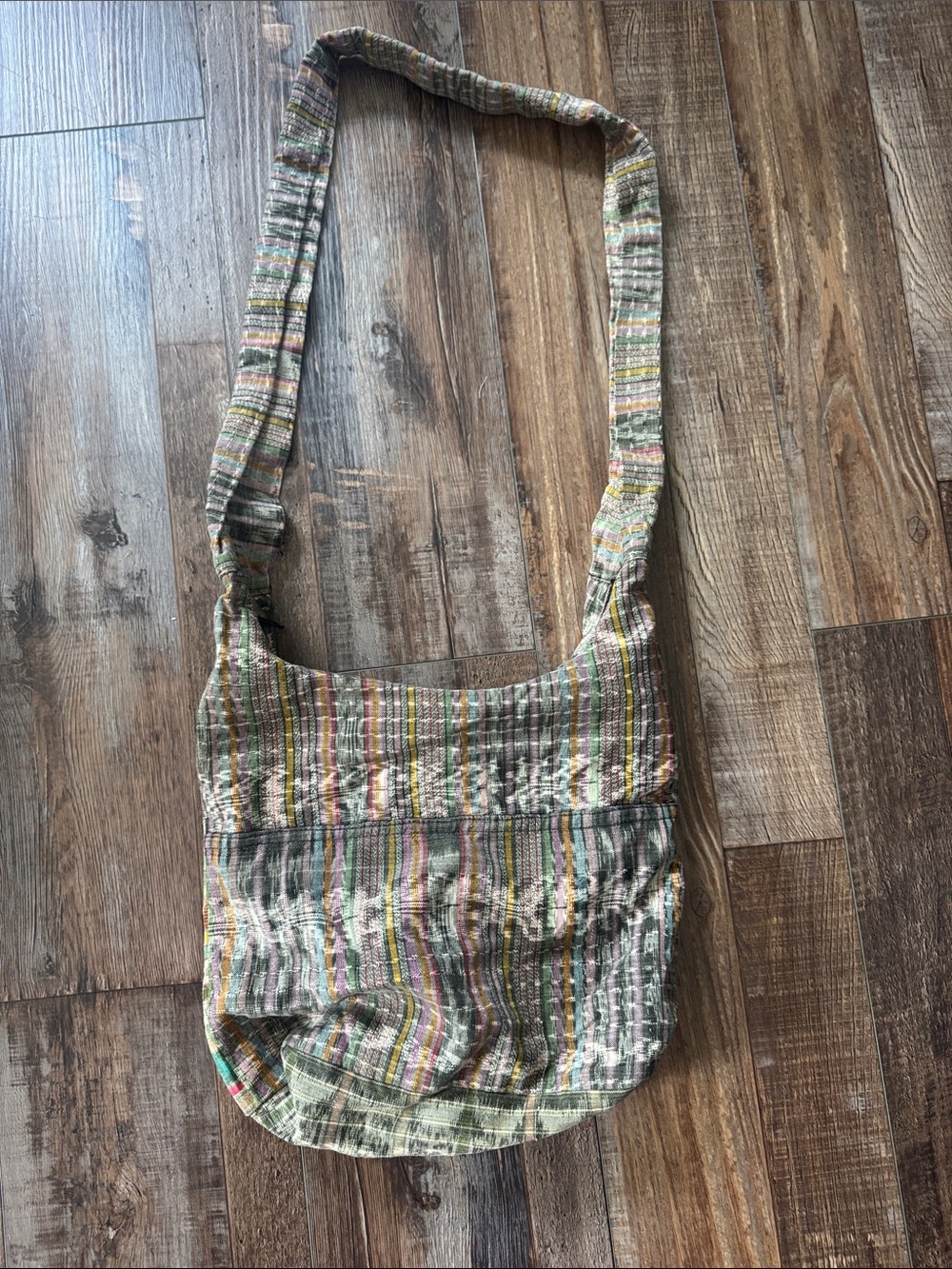 Boho Embroidered Pink Floral Crossbody Bag - Picture 2 of 7